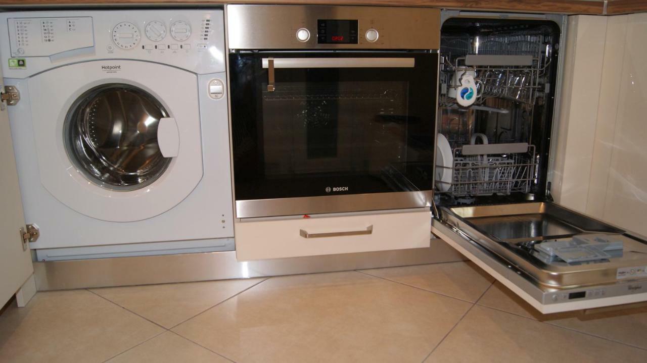 Brand New Luxury Apartment Thessaloniki Buitenkant foto