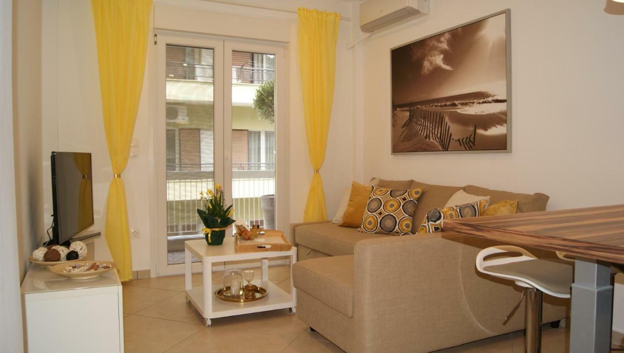 Brand New Luxury Apartment Thessaloniki Buitenkant foto